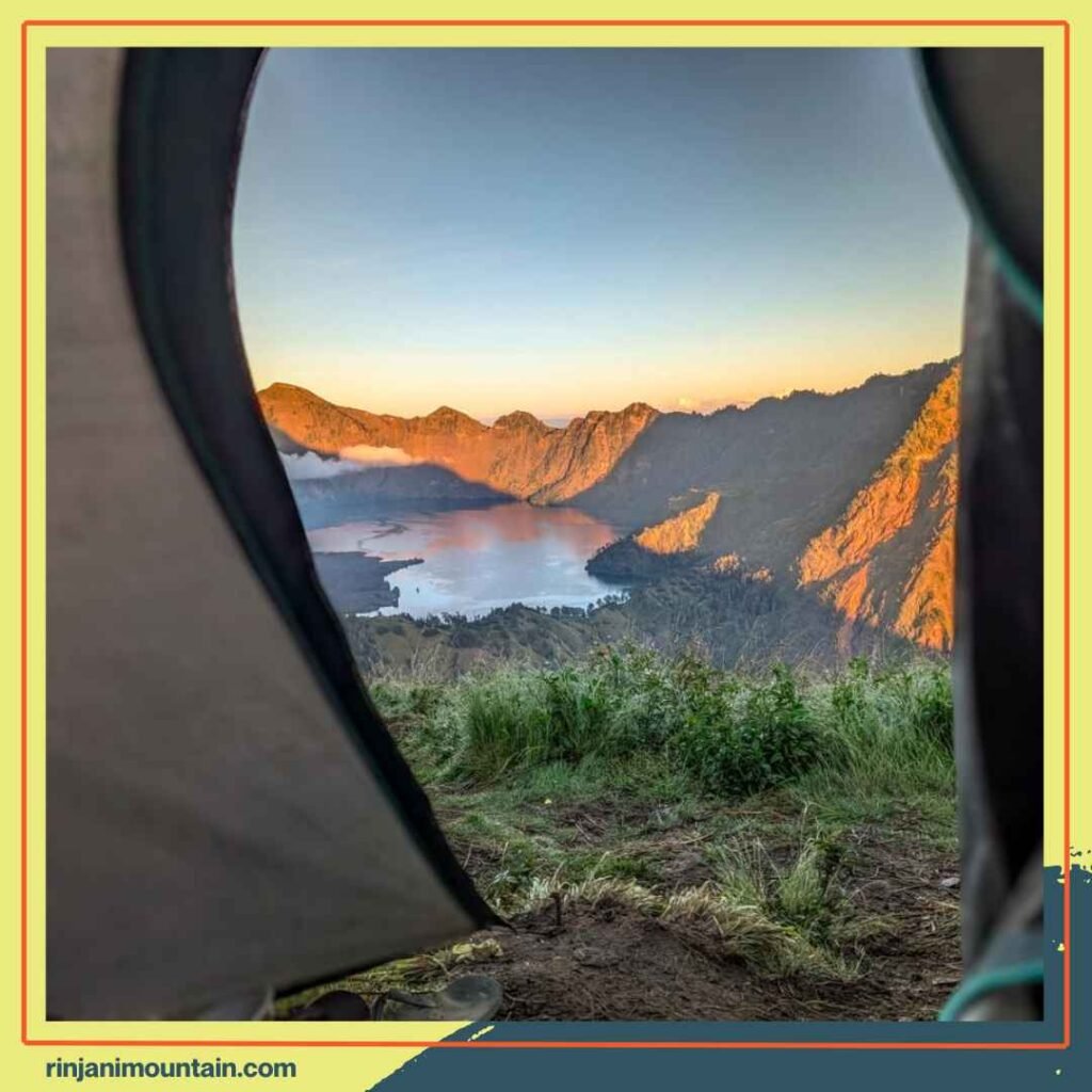 Mengapa Para Tetua Lombok Begitu Menghormati Sejarah Gunung Rinjani Jawabannya Ada di Sini
